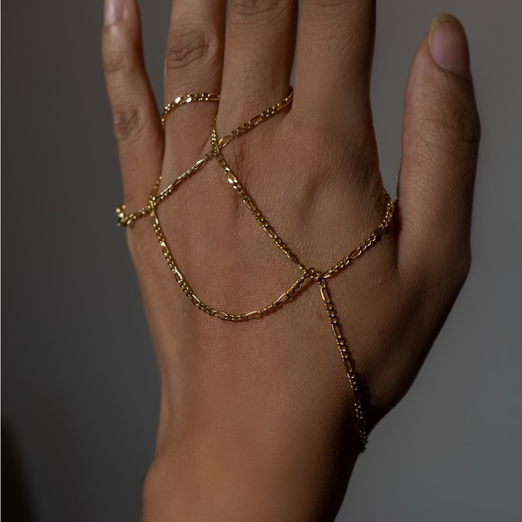 14k diamond cut petite figaro chain necklace in 24 inch solid gold stamped au585 - Picture 6 of 9